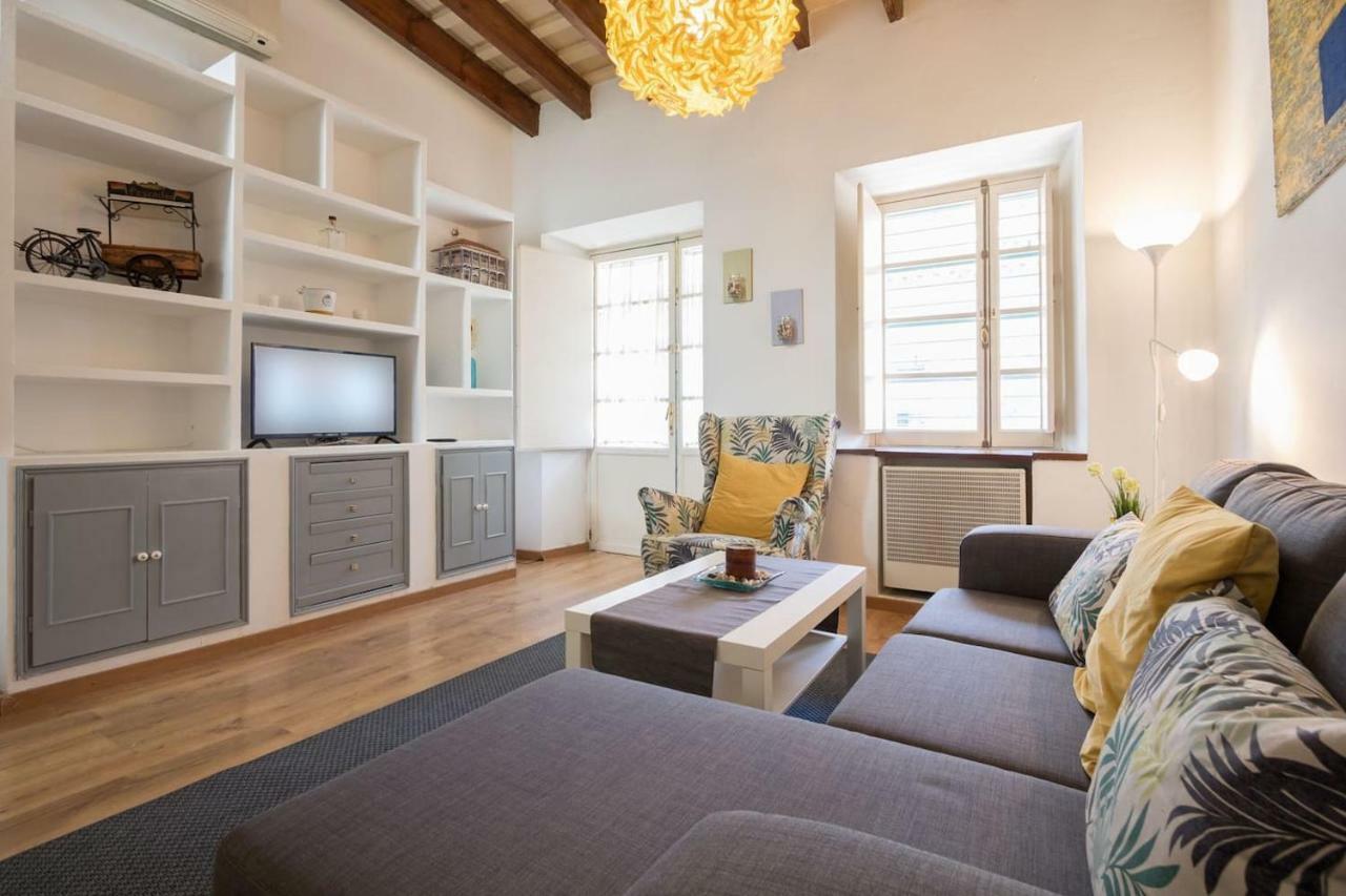Corral Casa Grande Oasis * Sevilla